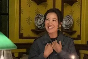 贾玲43岁瘦身庆生照曝光，转型导演引热议