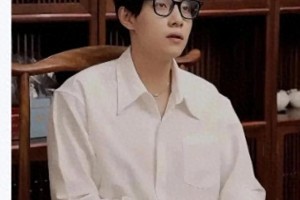 短剧顶流马小宇：190cm奶狼系演员的爆红之路